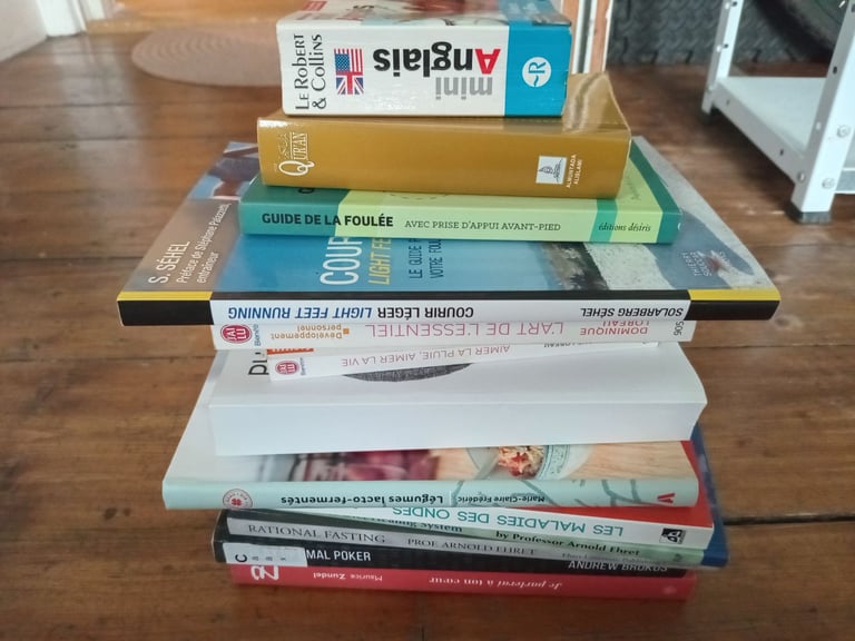 15 Books. Mostly in french. 