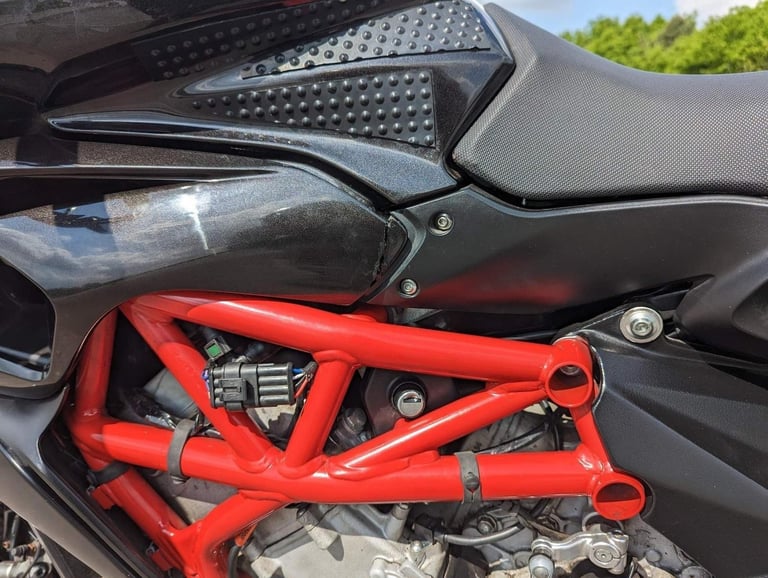 MV Agusta Rivale 800 EAS ABS Naked
