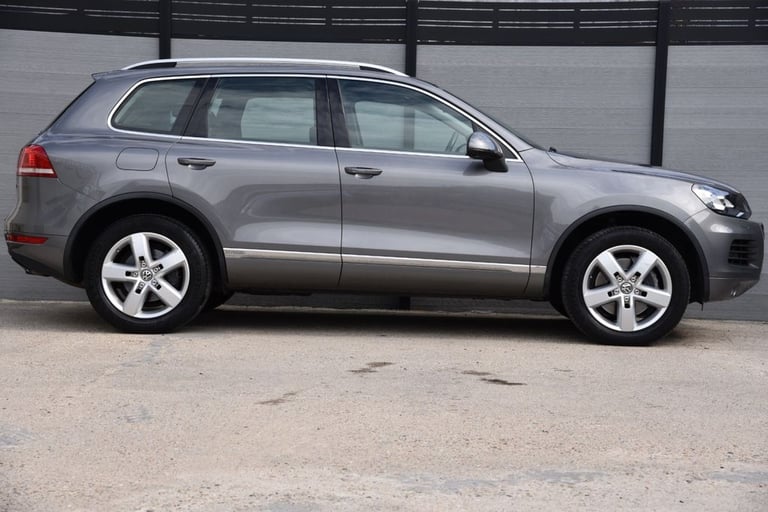 2013 Volkswagen Touareg 3.0h TSI V6 Hybrid SUV 5dr Petrol Hybrid Tiptronic 4WD Euro 5 (s/s) (333 ...