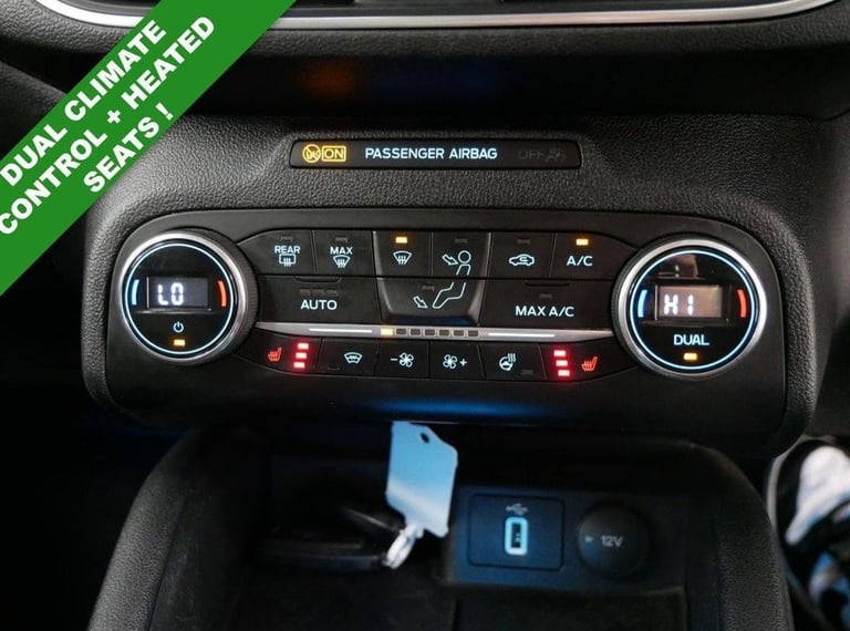 2019 FORD FOCUS 1.5 ECOBLUE 120 BHP TITANIUM EDITION ESTATE ( SUNROOF )