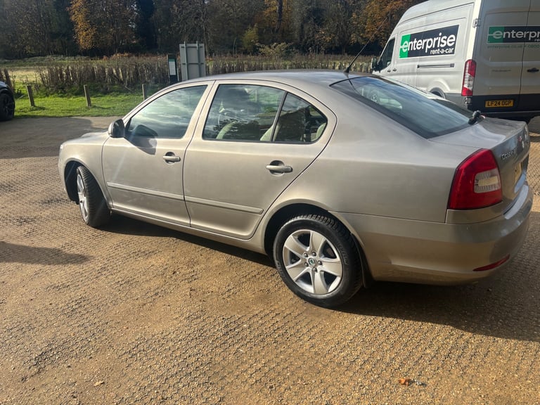 image for Skoda, OCTAVIA, Hatchback, 2010, Manual, 1598 (cc), 5 doors