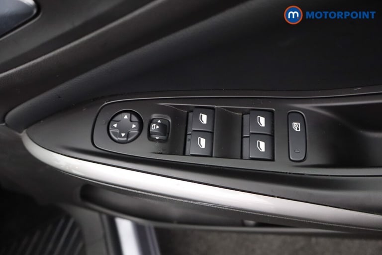 2024 Vauxhall Grandland 1.2 Hybrid [136] Ultimate 5dr e-DCT6 SUV Petrol Automatic