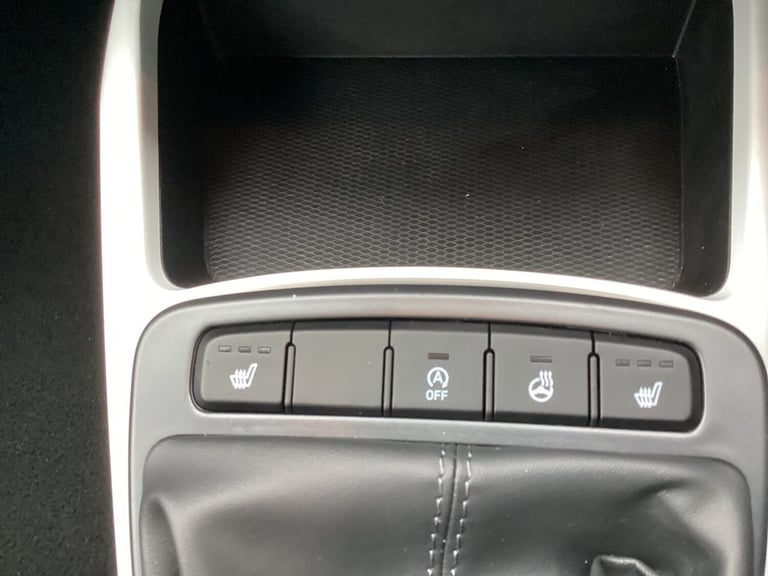 2023 Hyundai i10 1.0 MPi Premium 5dr HATCHBACK PETROL Manual