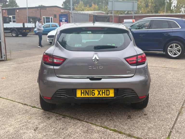 2016 Renault Clio 1.5 dCi 90 Dynamique Nav 5dr Auto HATCHBACK DIESEL Automatic