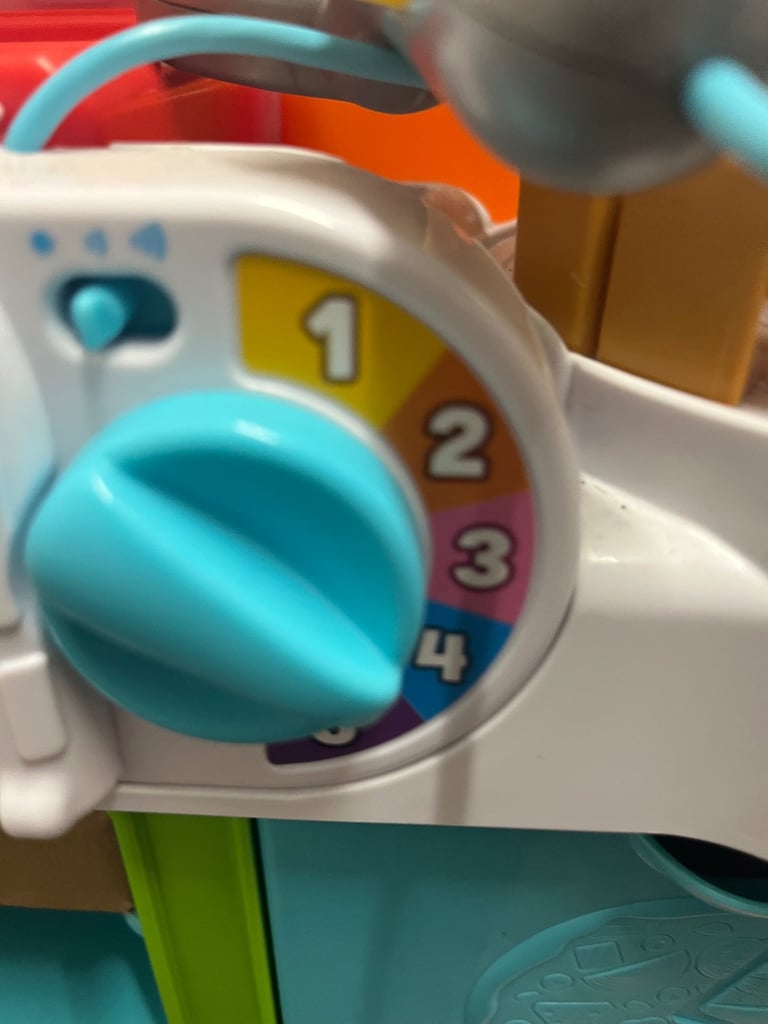 LeapFrog Build a Slice Pizza Cart Pretend Food Toddler Toy Music & songs Learn