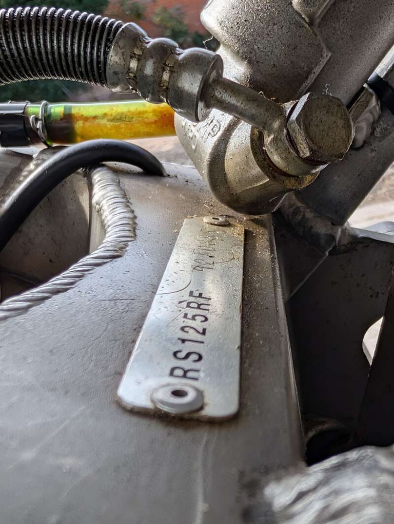  Honda RS125RF Manual