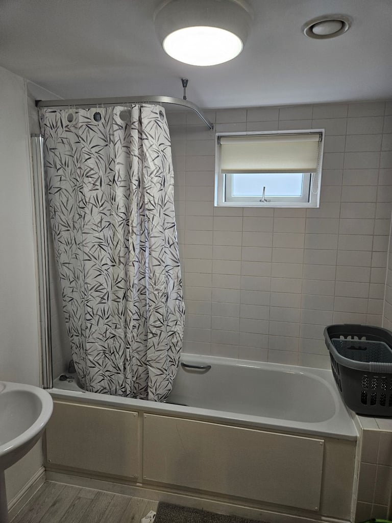 Room for Rent. 650 all inclusive