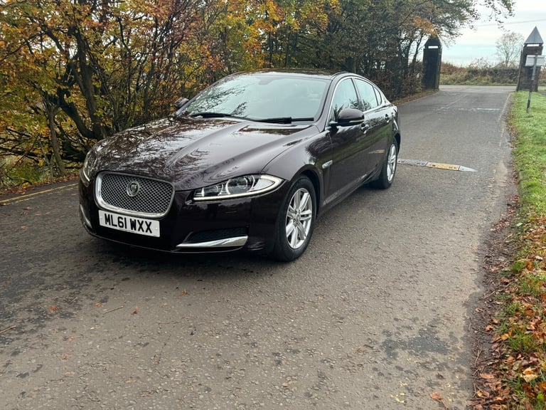 2011 Jaguar XF 2.2d Luxury 4dr Auto SALOON Diesel Automatic