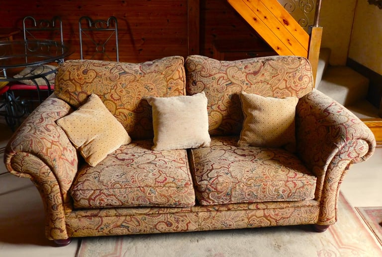 Barker and Stonehouse cottage style 2 seater sofa