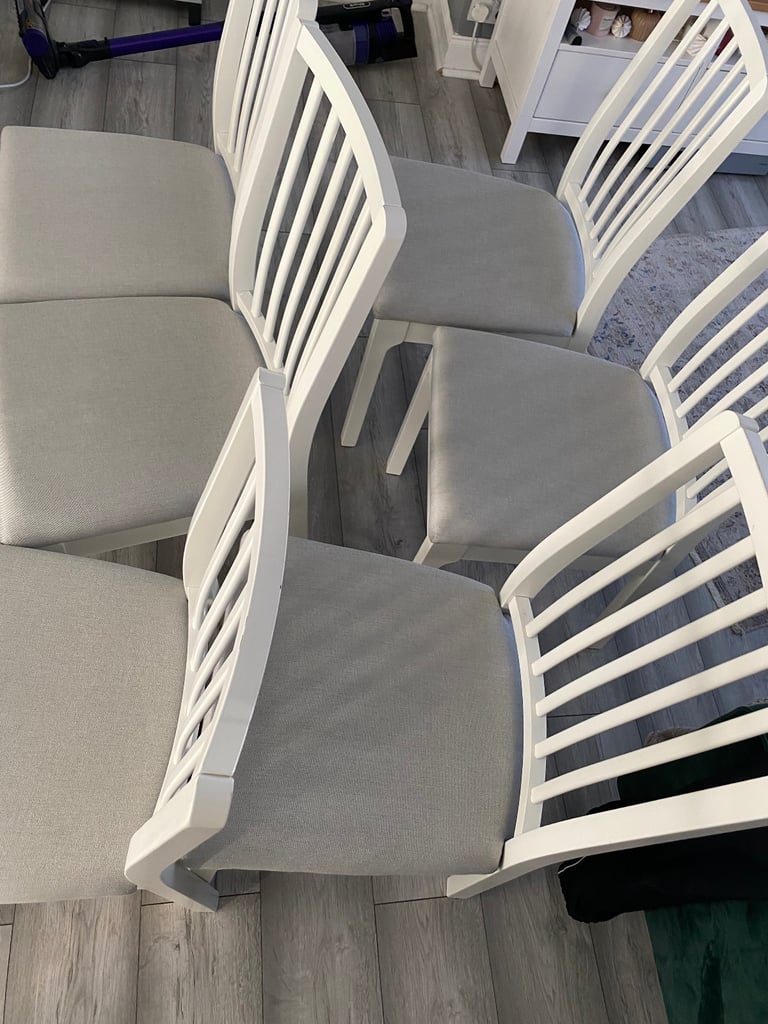 image for 6 chairs in very good conditio