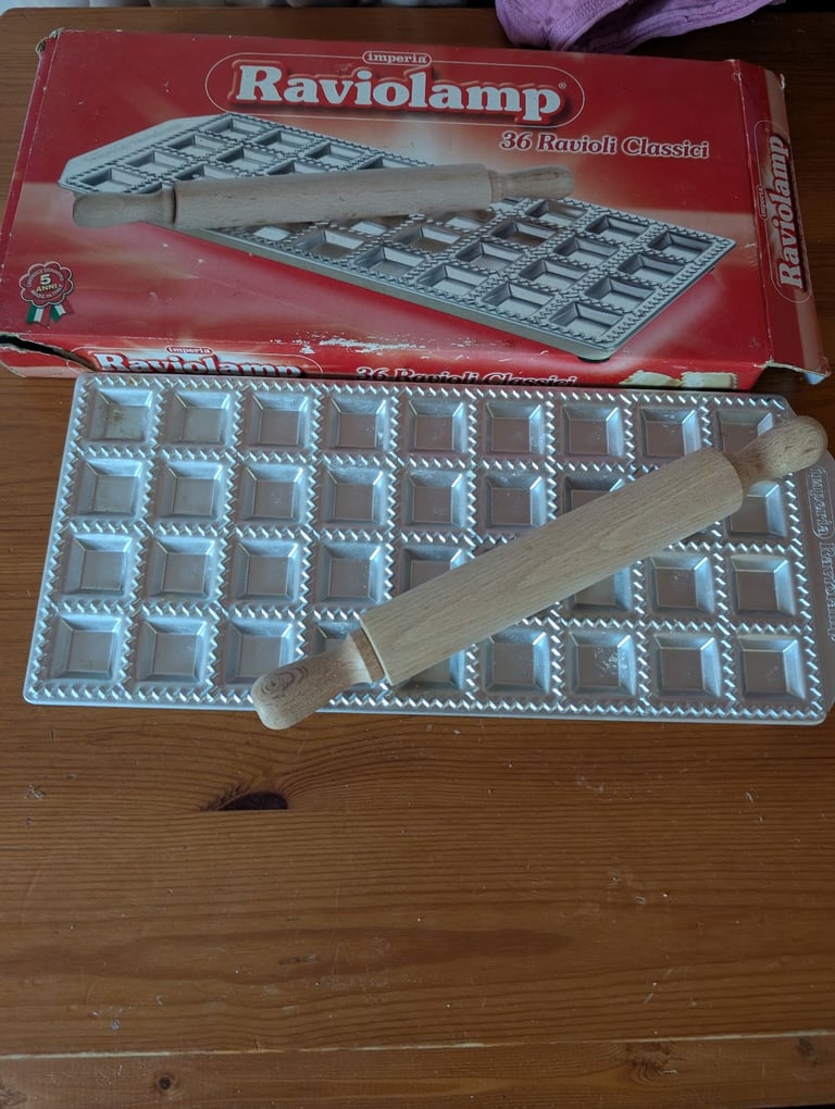 image for Ravioli making tin and pasta drying rack