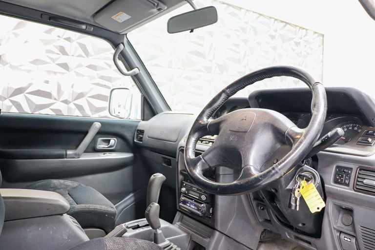 MITSUBISHI 3000GT  1998