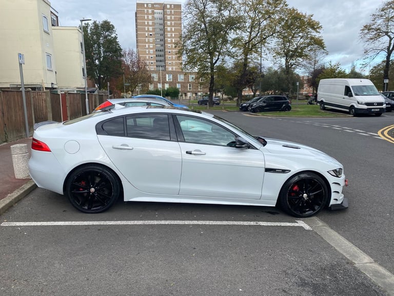 Jaguar, XE, Saloon, 2015, Other, 1999 (cc), 4 doors
