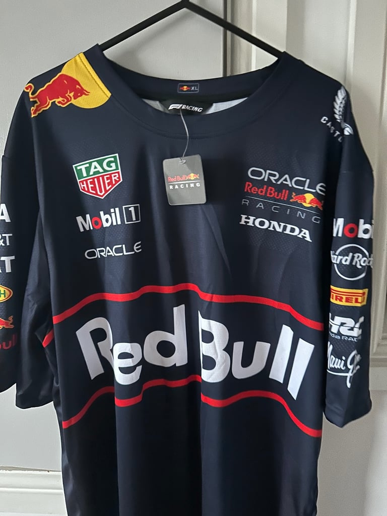MENS BRAND NEW RED BULL T SHIRT XL