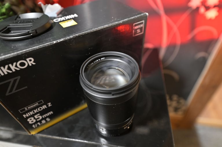 Like New Nikon Z 85mm f1.8 S lens 
