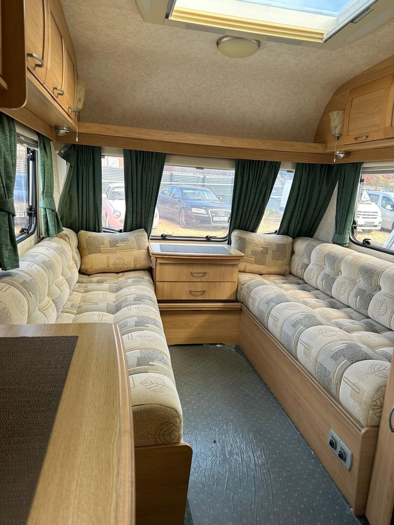 2003 Lunar solar 2 berth with motor mover 