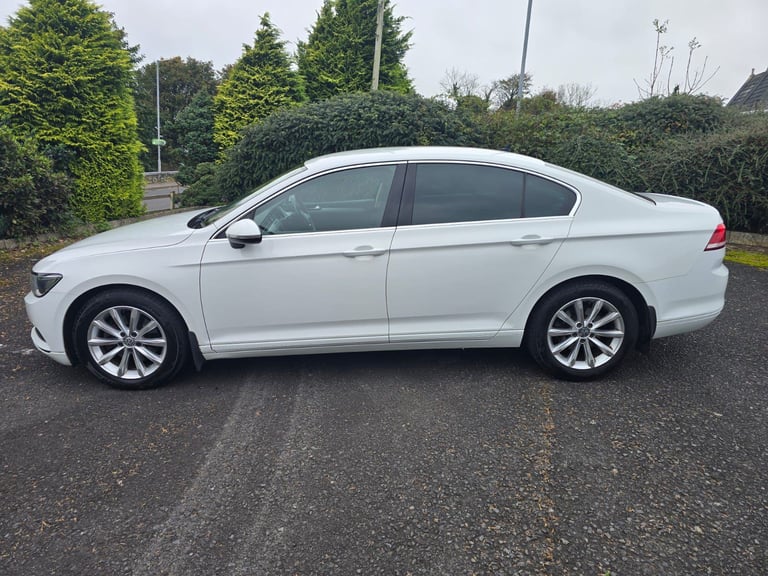 Volkswagen, PASSAT, Saloon, 2015, Manual, 1598 (cc), 4 doors