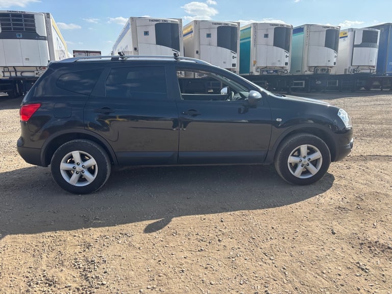 2009 Nissan Qashqai+2 1.6 Visia 5dr HATCHBACK Petrol Manual