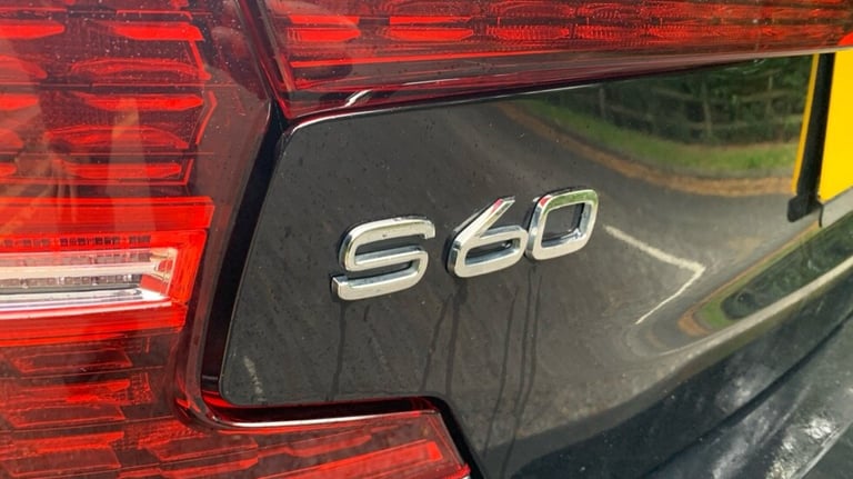 2021 Volvo S60 R-Design, B5 mild hybrid Saloon Petrol Automatic