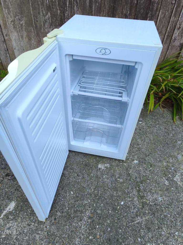 Freezer under counter ARGOS * A+ Energy Class