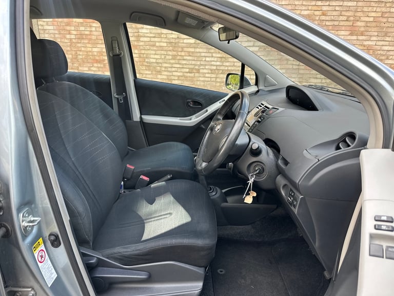 2008 Toyota Yaris 1.0 VVT-i TR 5dr HATCHBACK Petrol Manual