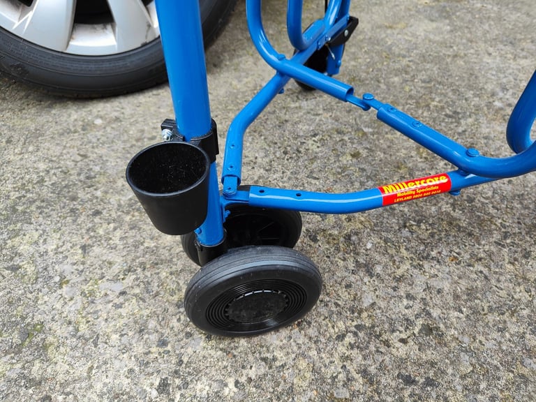 Lightweight walker (rollator) with 3 wheels folding
