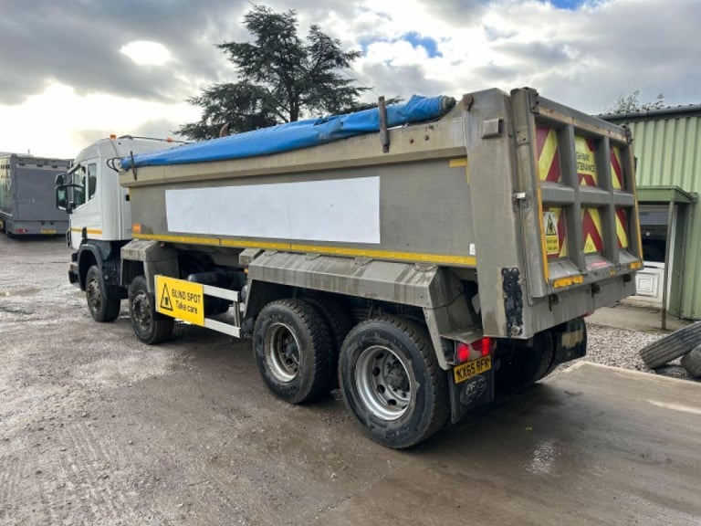 Scania P370 CB 8X4 MANUAL GEARBOX EURO 6 TIPPER