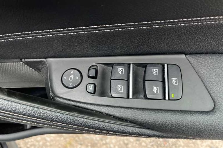 2020 BMW 5 Series 2.0 520d MHT M Sport Touring 5dr Diesel Hybrid Auto Euro 6 (s/s) (190 ps) Estat...