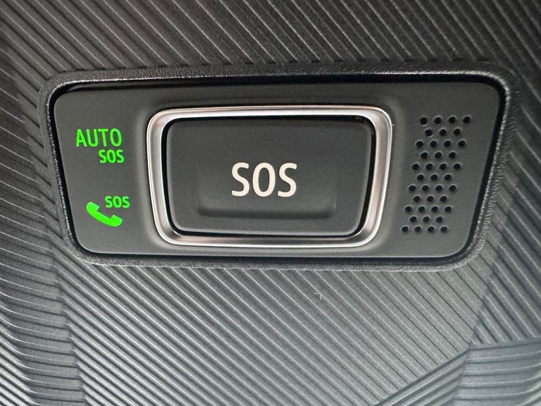 2024 Renault Megane E Tech comfort range 60kWh techno Auto 5dr (22kW Charger) HATCHBACK Electric ...