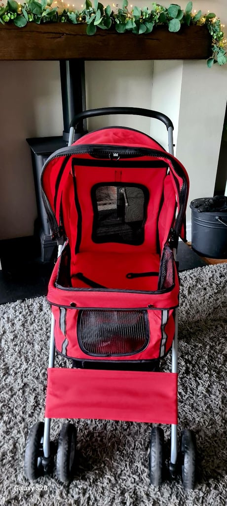Dog pram/stroller - as new