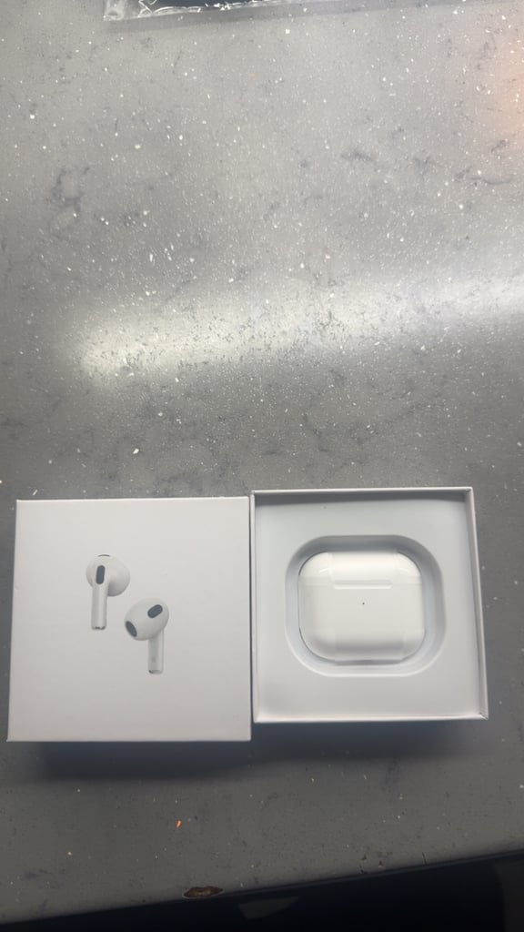 AirPods 