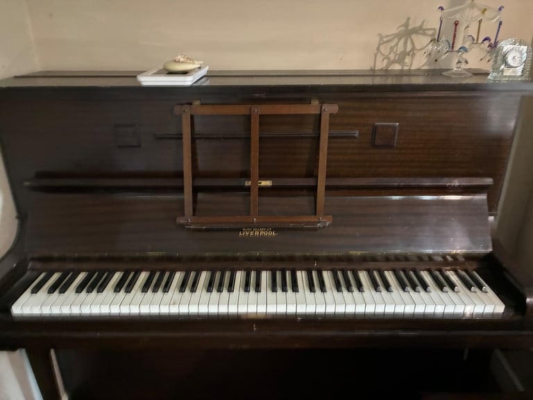 image for Piano - free for collection 
