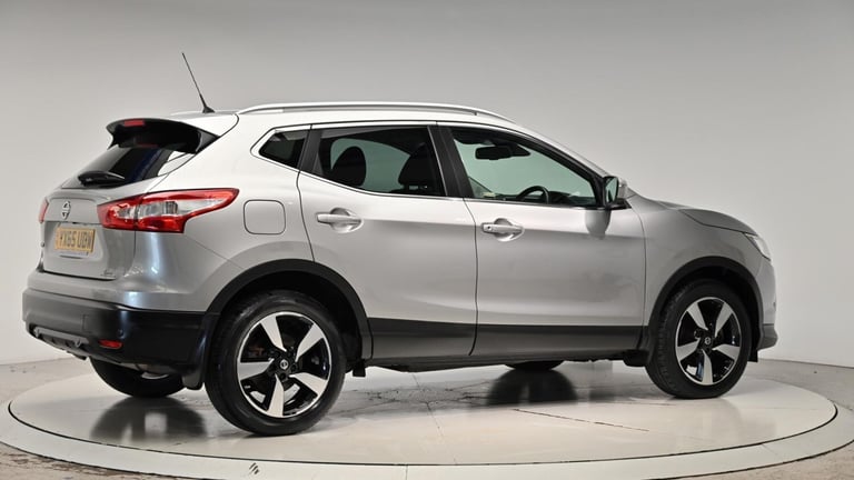 2015 Nissan Qashqai 1.6 dCi n-tec+ XTRON 2WD Euro 6 (s/s) 5dr HATCHBACK Diesel Automatic