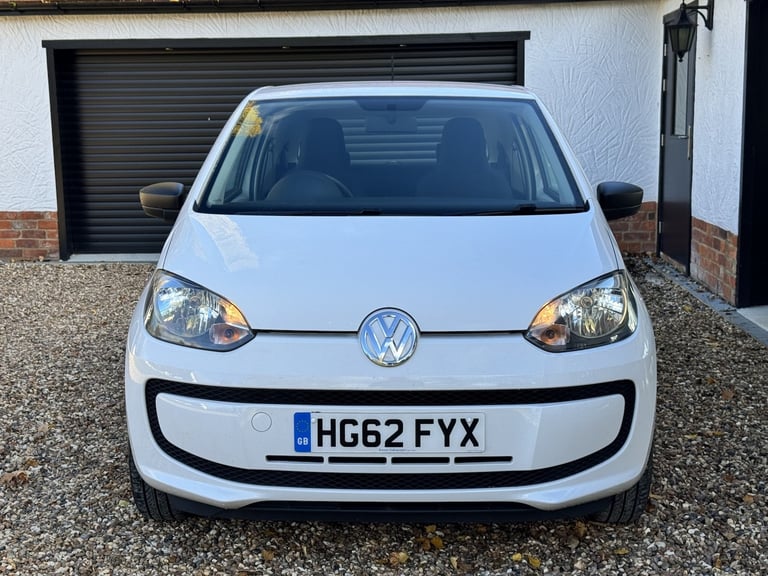 VOLKSWAGEN UP 1.0 Take up! 2012