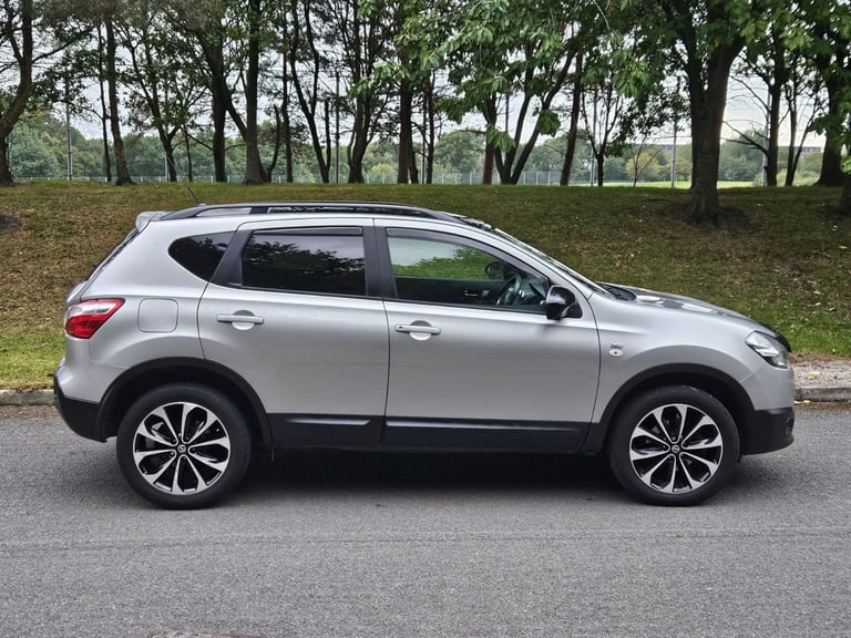 NISSAN QASHQAI 1.6 DCI DIESEL , 360 MODEL , MANUAL  **FULLY LOADED** £30 ROAD TAX,12 MONTHS MOT 