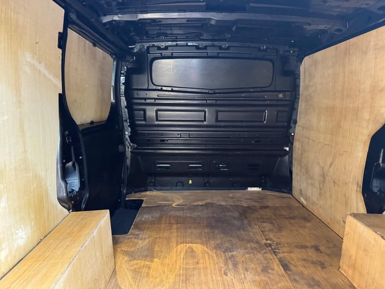 2022 Renault Trafic SL28 Blue dCi 130 Business Van PANEL VAN DIESEL Manual