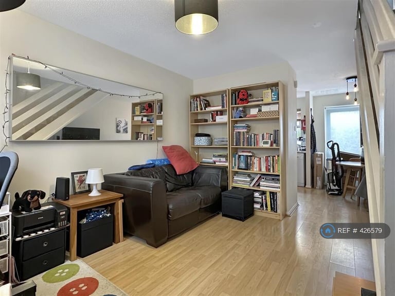 2 bedroom house in Charles Street, Cambridge, CB1 (2 bed) (#426579)