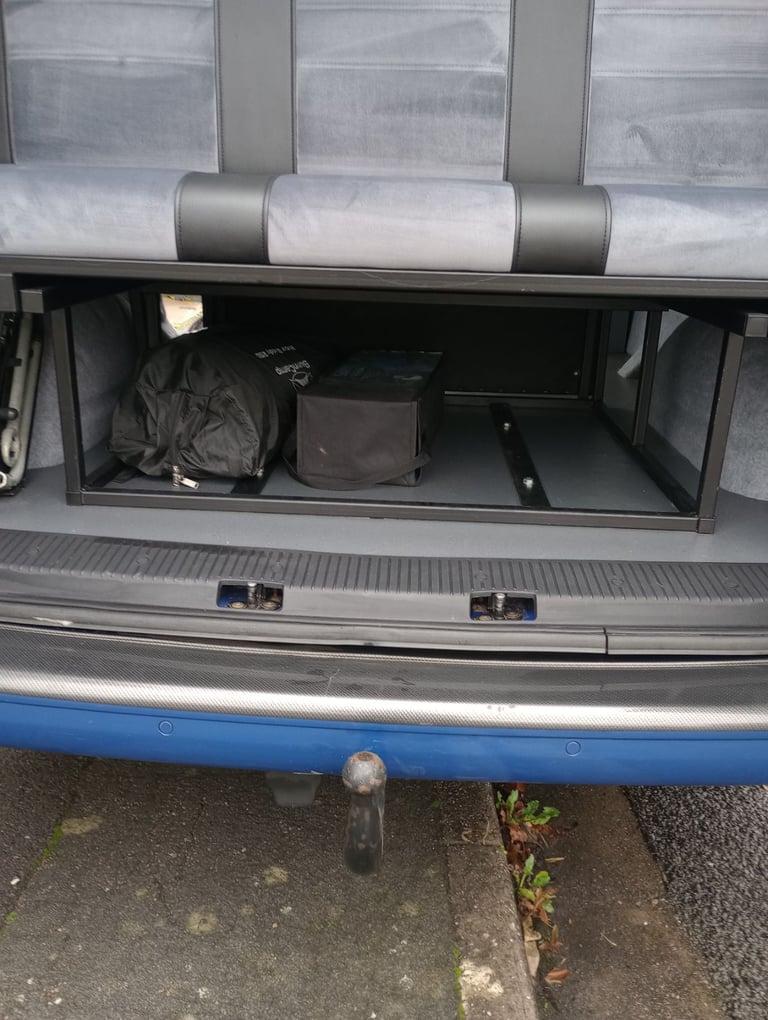 VW Transporter T5.1 LWB T30 converted Camper/weekend van