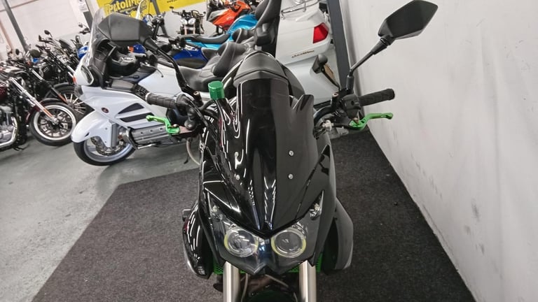 KAWASAKI Z1000 ** TWIN BEOWOLF EXHAUSTS - TAIL TIDY - 12 MONTH MOT **