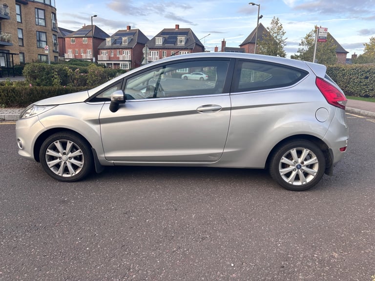 Ford fiesta 1.25 zetec 3dr 2009 petrol