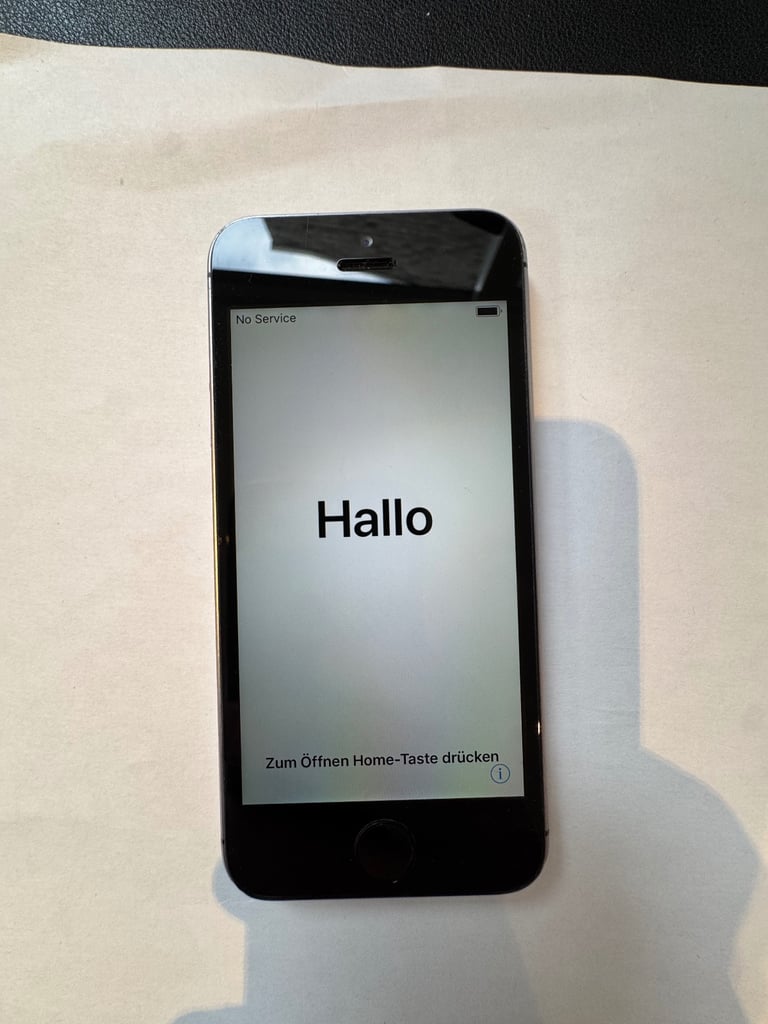 Unlocked iPhone 5s 16gb