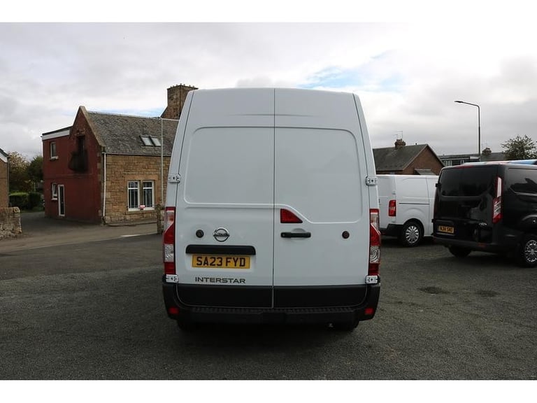 2023 NISSAN INTERSTAR MWB LOW MILES YEARS MOT SUPERB CONDITION ONE OWNER transit