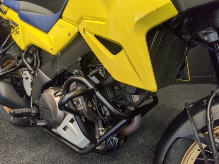 2021 21 Suzuki DL1050 XT One owner machine in the clasic Suzuki off road colo...