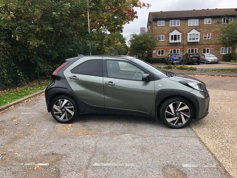 Toyota, AYGO X, EDGE, VVT-I, 2022, Manual, 998 (cc), 5 doors