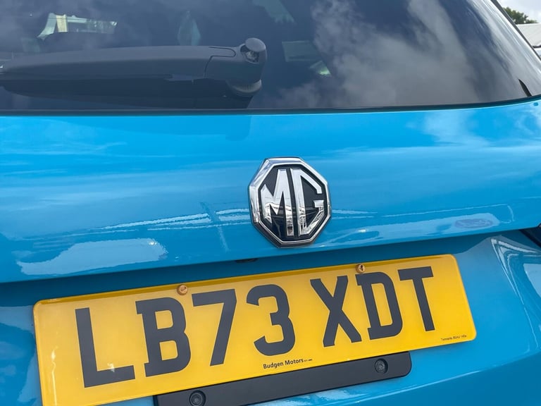 2023 MG MG HS 1.5 T-GDI 16.6kWh Trophy Auto Euro 6 (s/s) 5dr ESTATE Petrol/Electric Hybrid Automatic