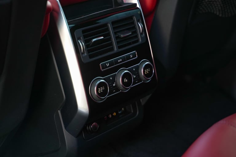 2014 Land Rover Range Rover Sport 3.0 SD V6 Autobiography Dynamic SUV 5dr Diesel Auto 4WD Euro 5 ...