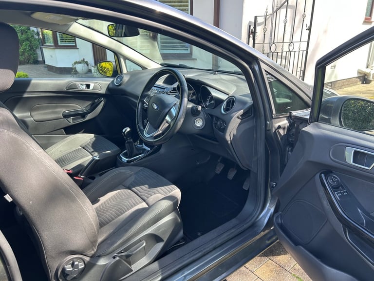 2015 Ford Fiesta 1.0 EcoBoost Zetec 3dr HATCHBACK Petrol Manual