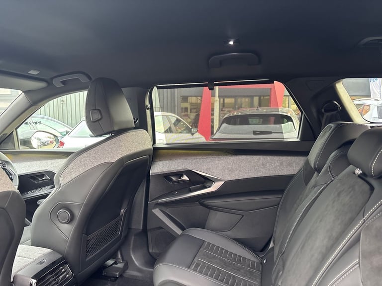  Peugeot E 5008 73kwh Gt Suv 5dr Electric Auto 210 ps Electric