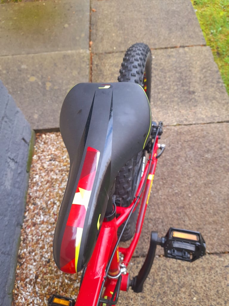 Carrera blast Mountain bike 24 inch wheel