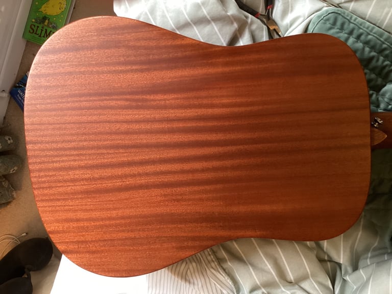Martin Dreadnought Junior 10 ( £295)- BARGAIN!!!!!!!!
